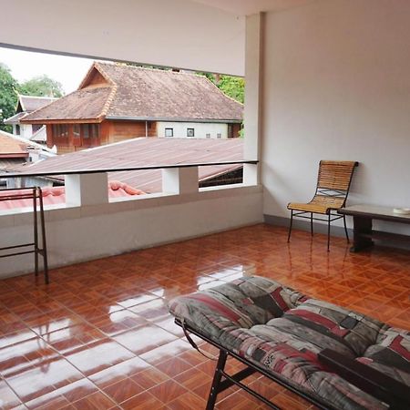 Manee Guesthouse And Record บ้านมานี 치앙마이 외부 사진