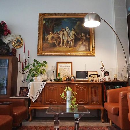 Manee Guesthouse And Record บ้านมานี 치앙마이 외부 사진