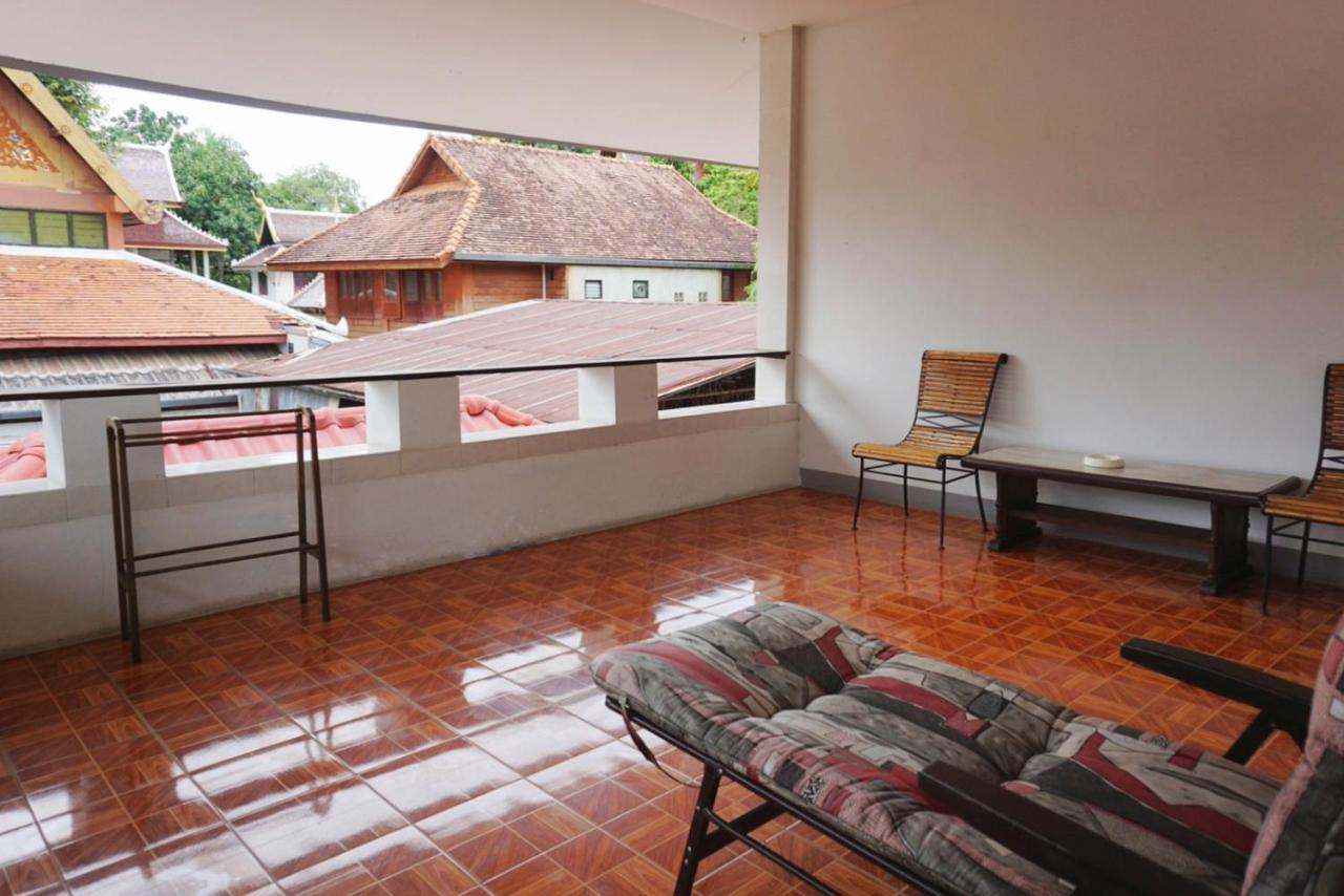 Manee Guesthouse And Record บ้านมานี 치앙마이 외부 사진