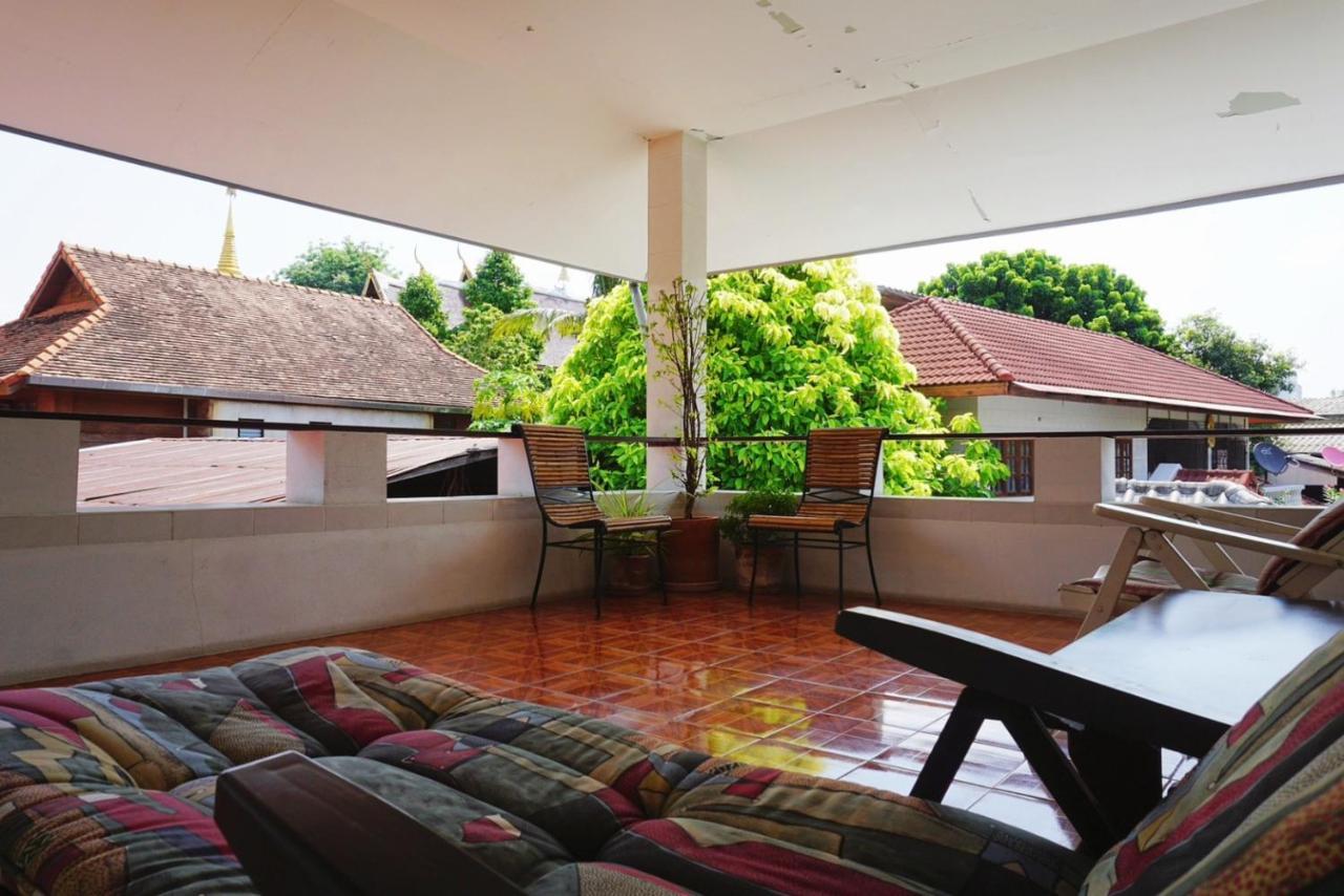 Manee Guesthouse And Record บ้านมานี 치앙마이 외부 사진